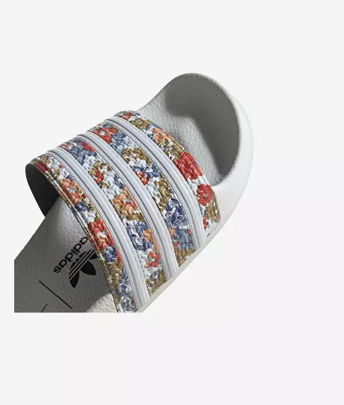 Adilette W