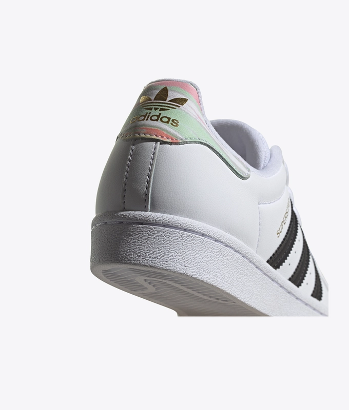 Superstar W