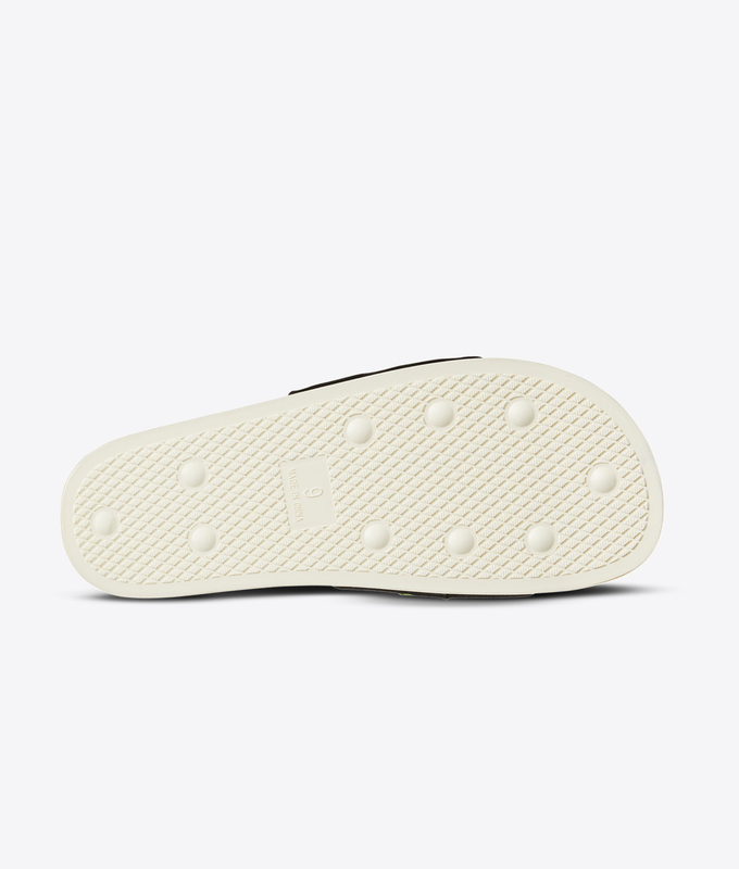 Adilette Sandle 20 Pride