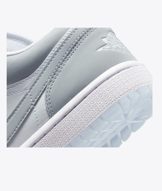 Air Jordan 1 Low