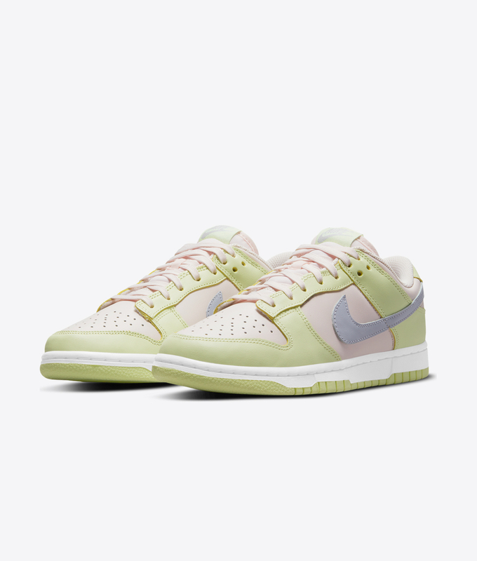 W Dunk Low