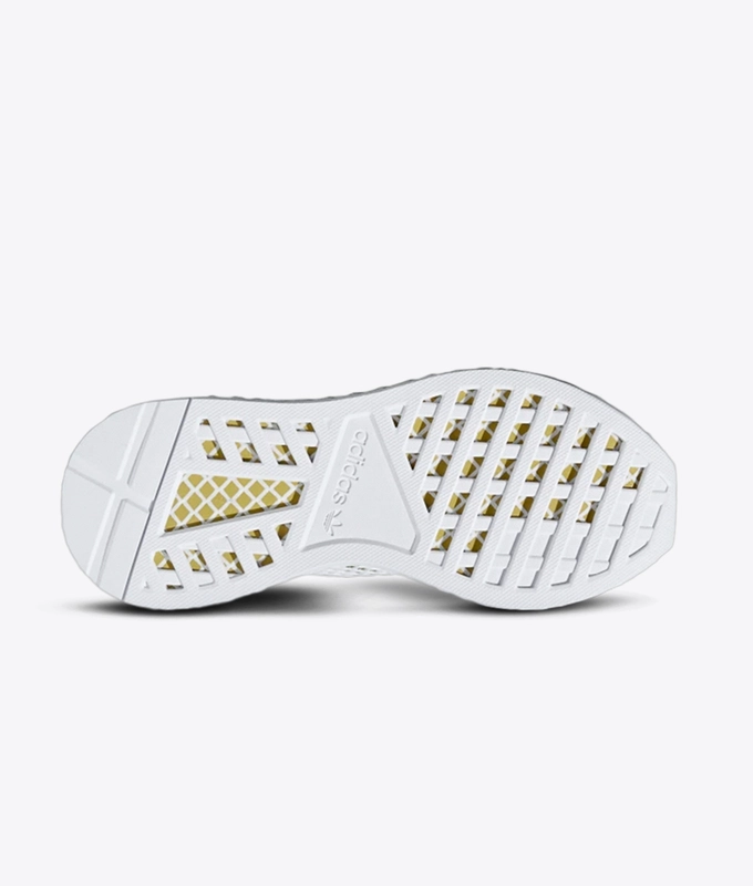 DEERUPT RUNNER W 'FTWWHT/GOLDMT/FTWWHT'