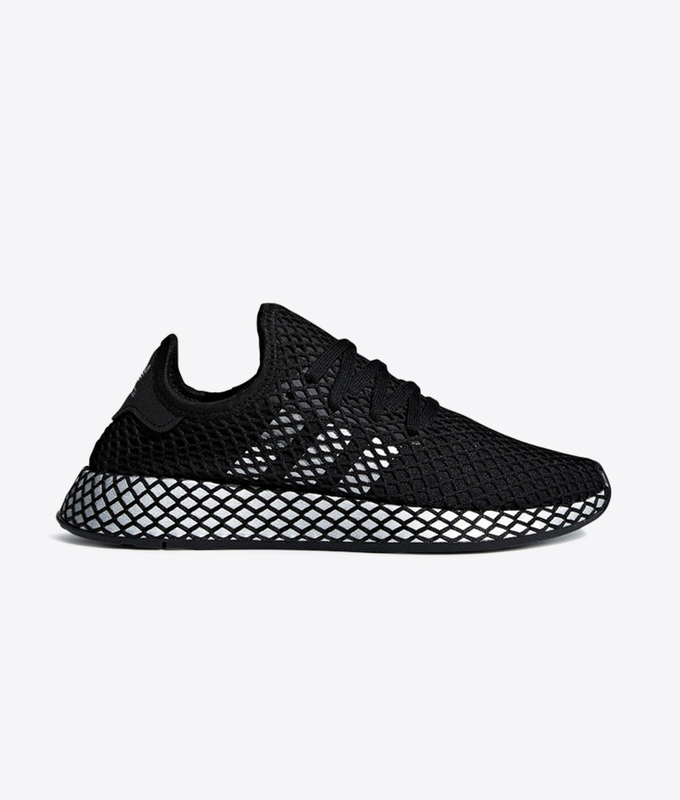 DEERUPT RUNNER W 'CBLACK/SILVMT/CBLACK'