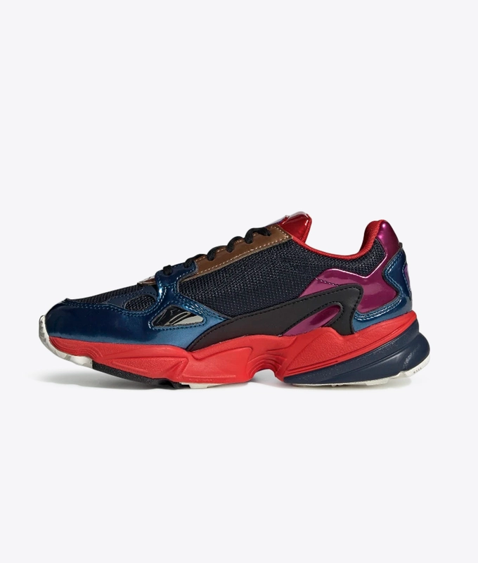 FALCON W 'COLLEGIATE NAVY/RED'