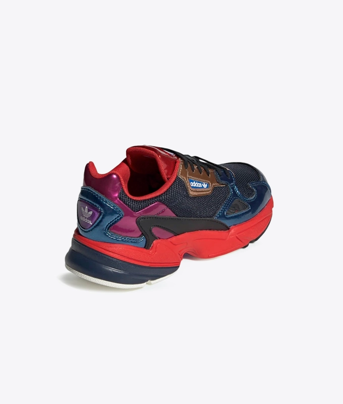 FALCON W 'COLLEGIATE NAVY/RED'