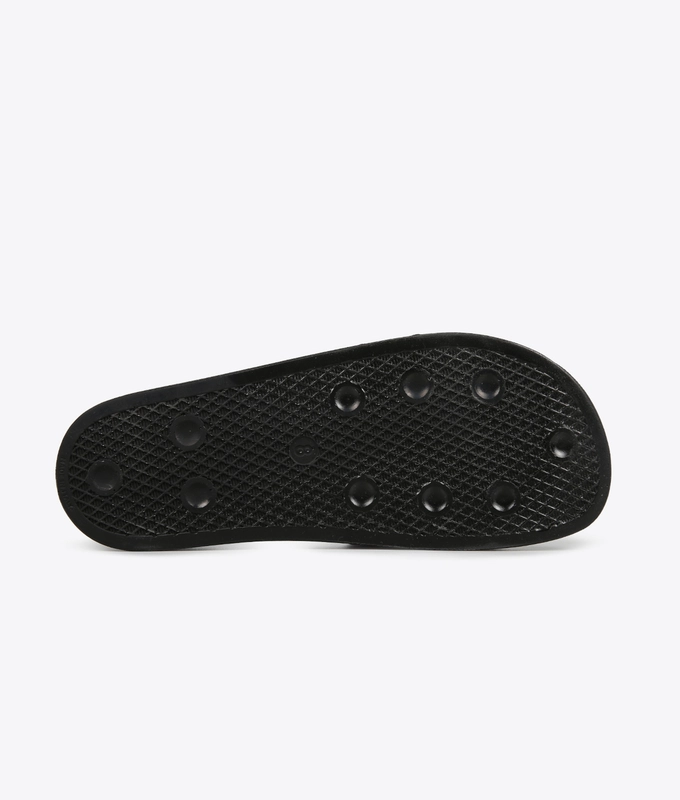 Adilette