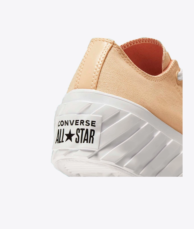 Chuck Taylor All Star Extra High Platform