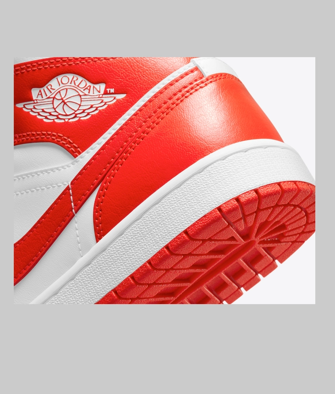 Wmns Air Jordan 1 Mid