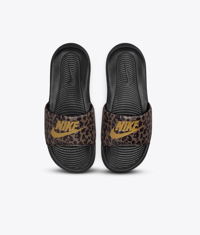 W Victori One Slide Print