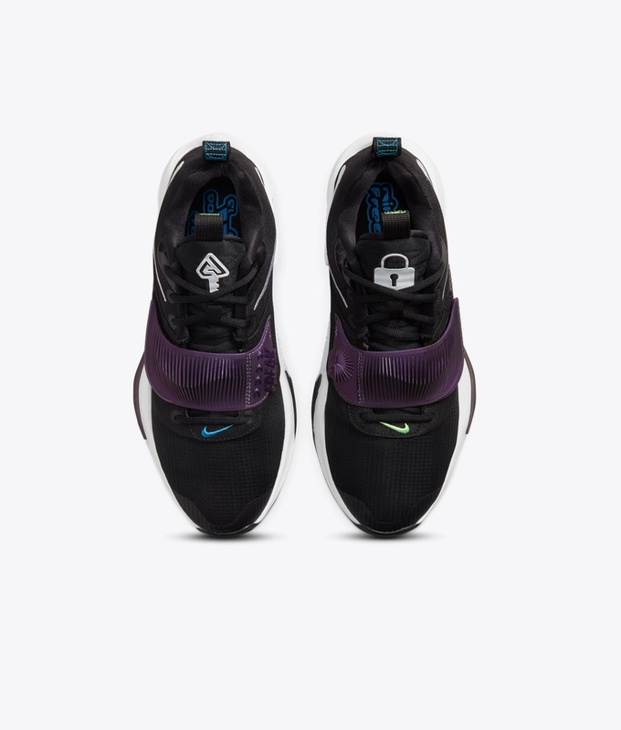 Zoom Freak 3