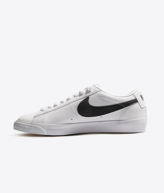 BLAZER LOW LEATHER 'BLACK/WHITE'