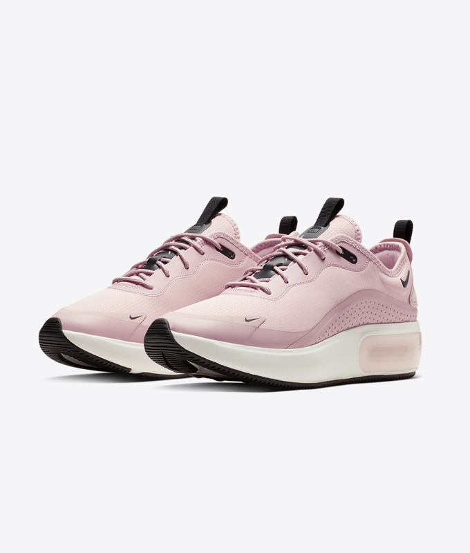 AIR MAX DIA 'PLUM CHALK/BLACK-SUMMIT WHITE'