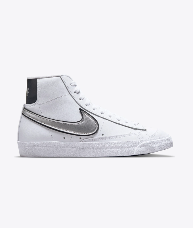 W Blazer Mid '77 Ess