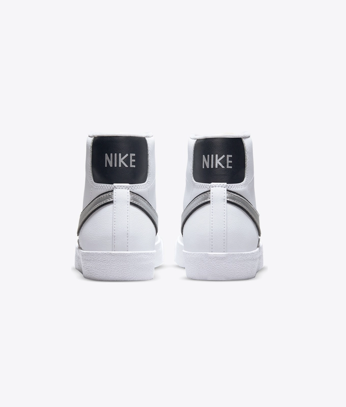 W Blazer Mid '77 Ess