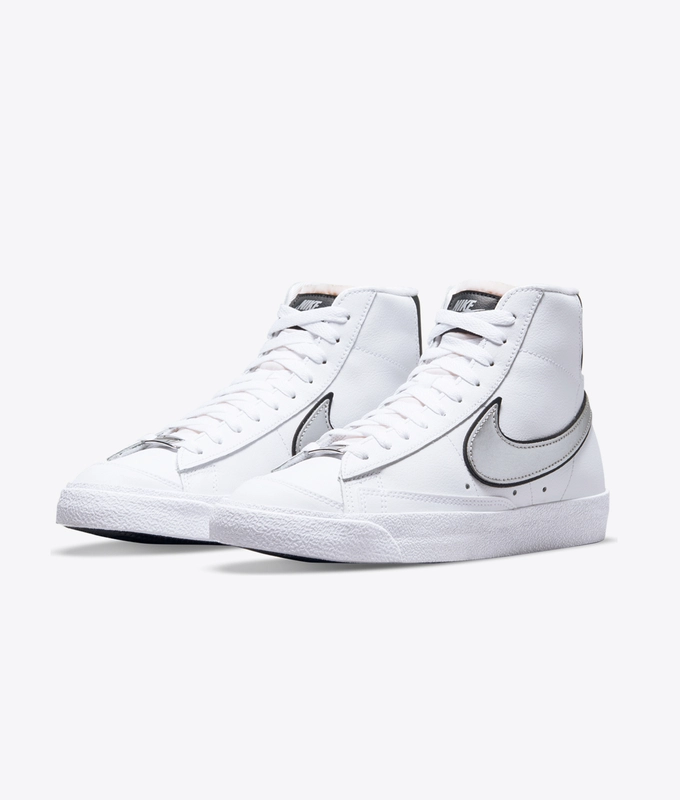W Blazer Mid '77 Ess