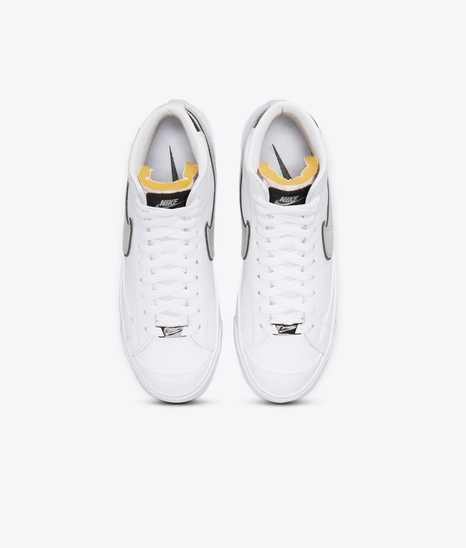 W Blazer Mid '77 Ess