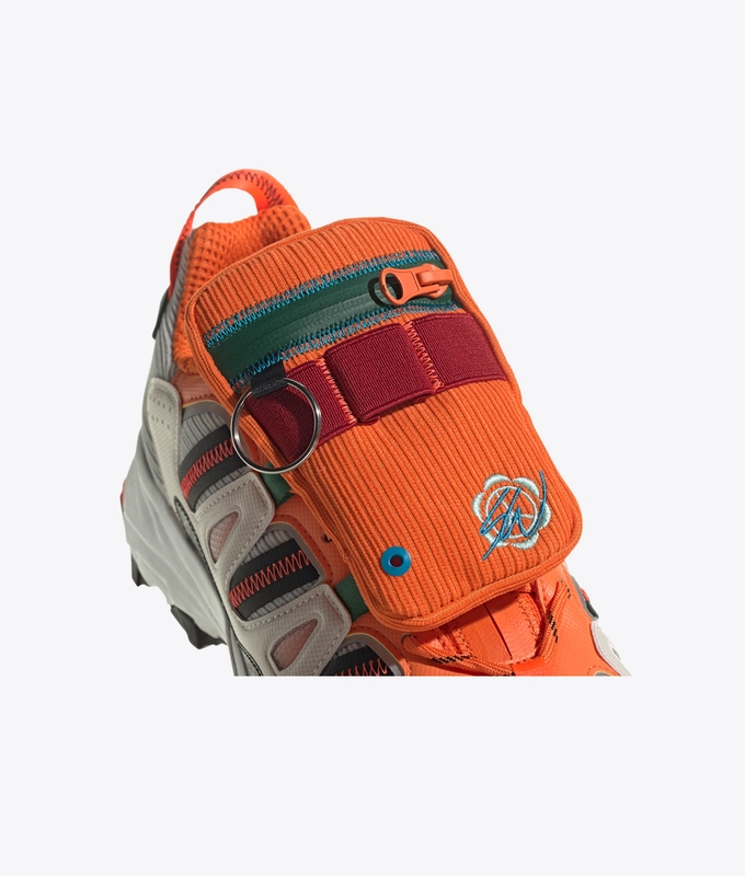 Superturf Adventure Sw X Atmos