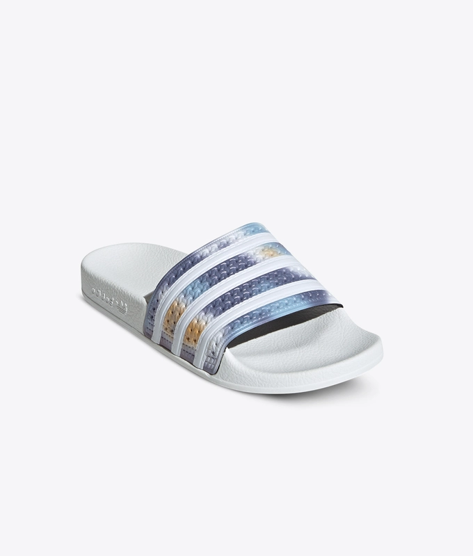 Adilette W