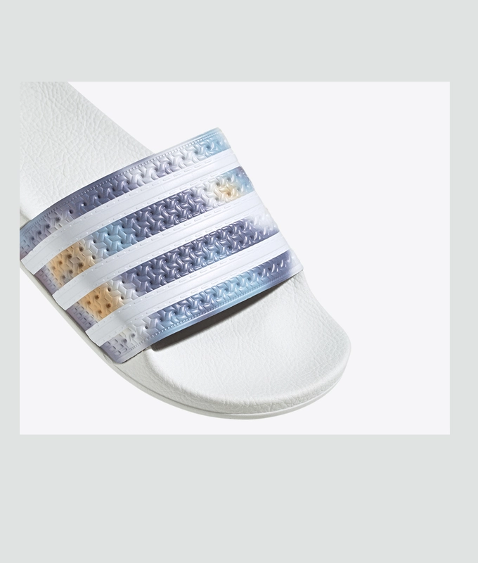Adilette W