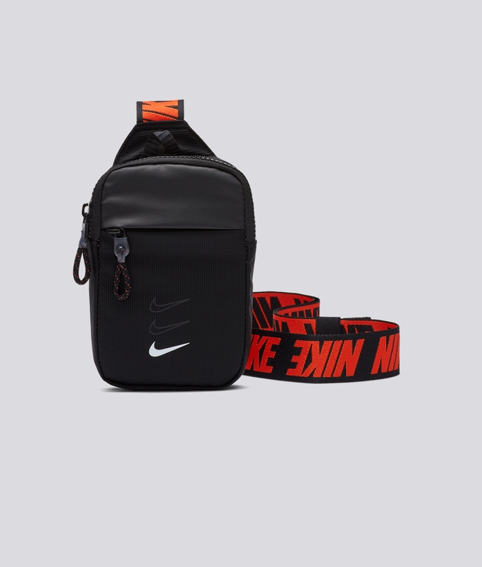 Nk Sprtswr Essentials S Hip P