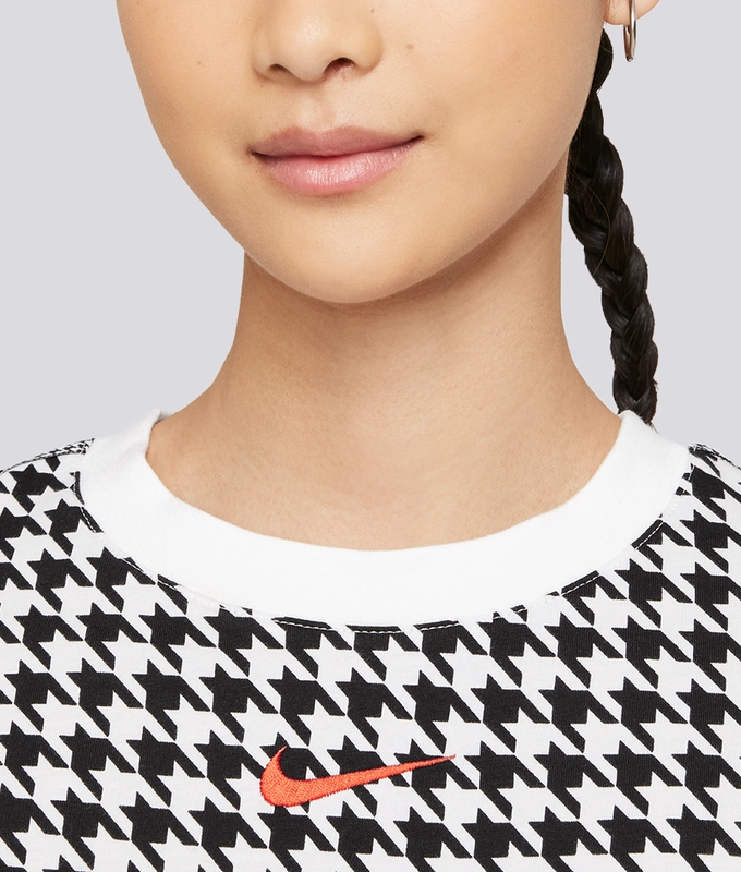 As W Nsw Icn Clsh Mod Crop Ss