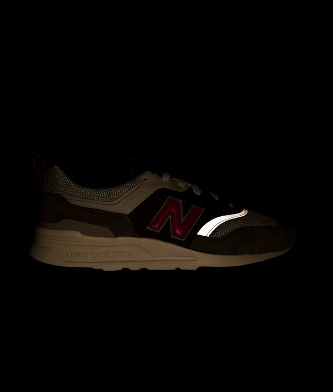 997H 'CASTLEROCK'