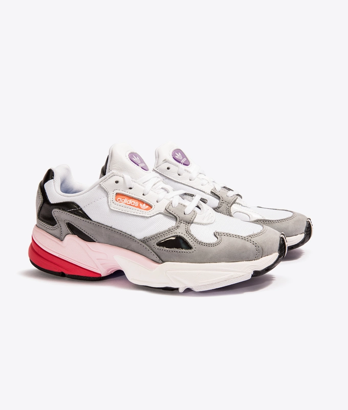 FALCON W GRUNGE 'FTWWHT/GRETHR'