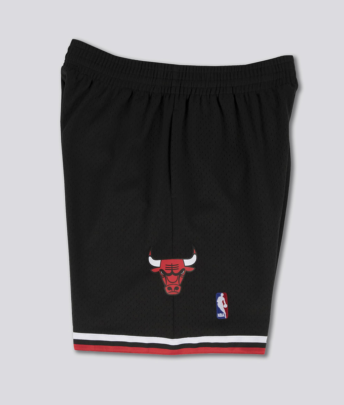 Nba Alternate Swingman Shorts Bulls 1997-98