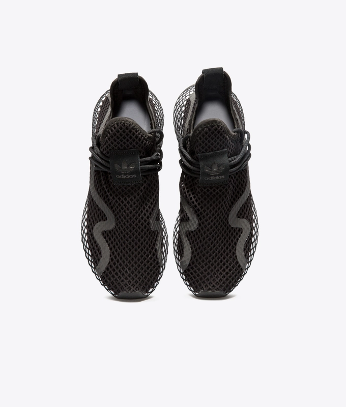 DEERUPT NEW RUNNER 'CORE BLACK/WHITE'