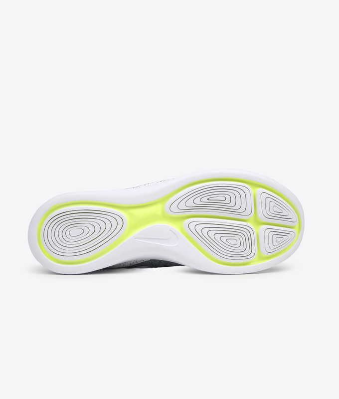 LUNARCHARGE ESSENTIAL 'WHITE/BLACK-WHITE'