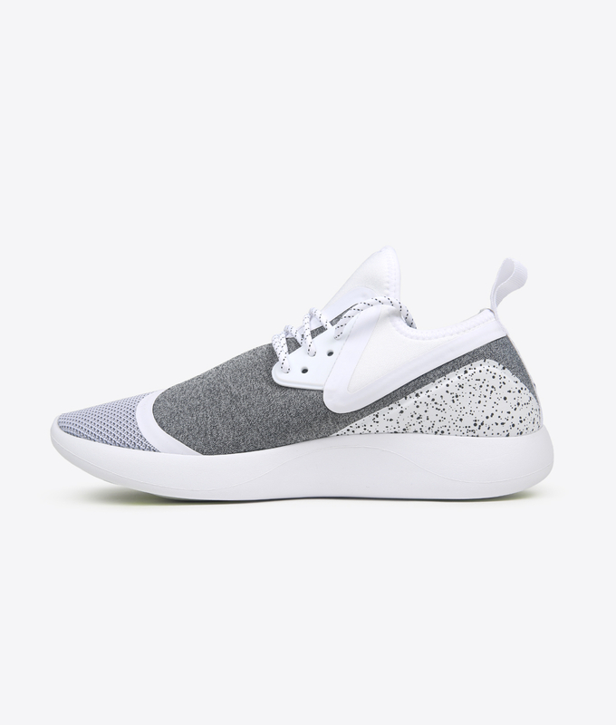 LUNARCHARGE ESSENTIAL 'WHITE/BLACK-WHITE'
