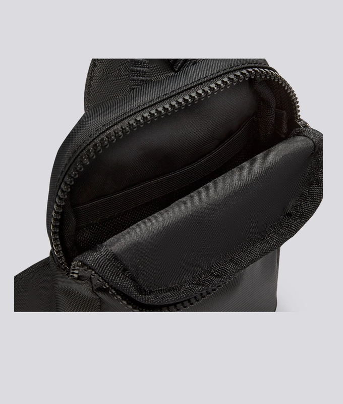 Nk Sprtswr Esntl Crssbdy-Sm Mt