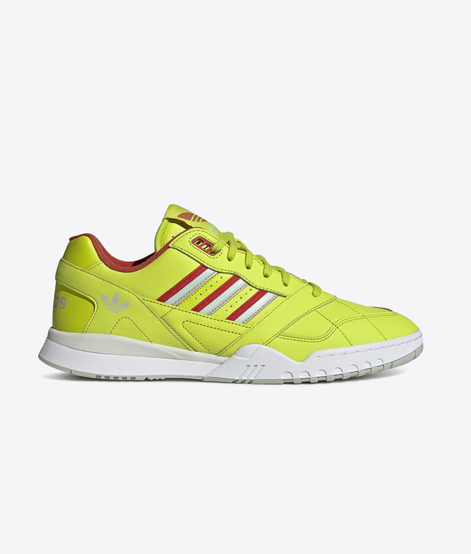 AR TRAINER 'SEMI SOLAR YELLOW/LUSH RED/VAPOUR GREEN'