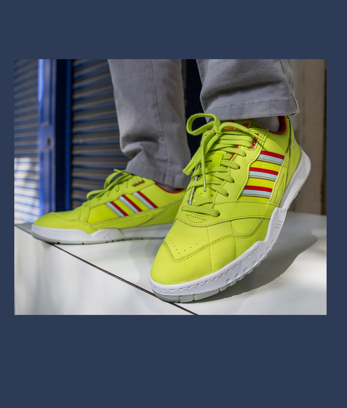 AR TRAINER 'SEMI SOLAR YELLOW/LUSH RED/VAPOUR GREEN'