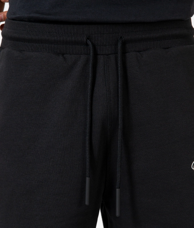 Essential 22 Shorts