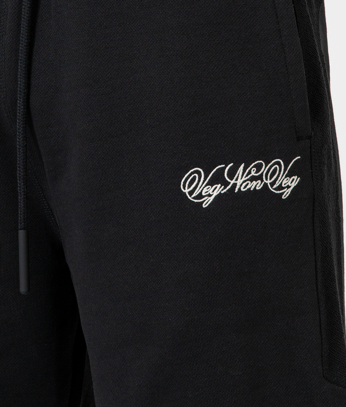 Essential 22 Shorts