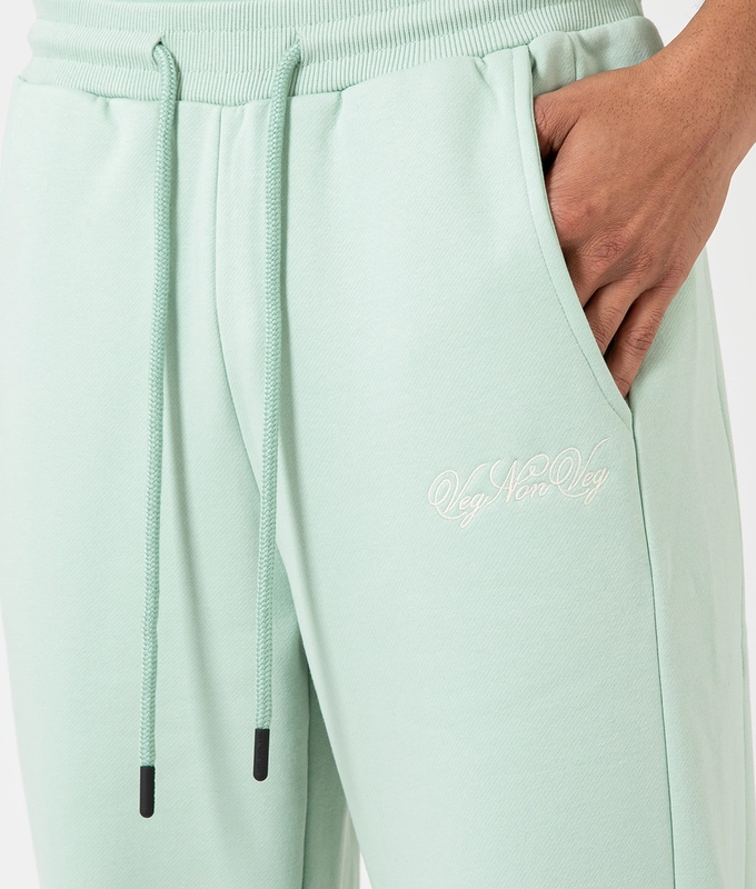 Essential 22 Jogger