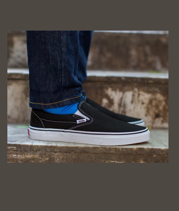CLASSIC SLIP-ON 'BLACK/WHITE'