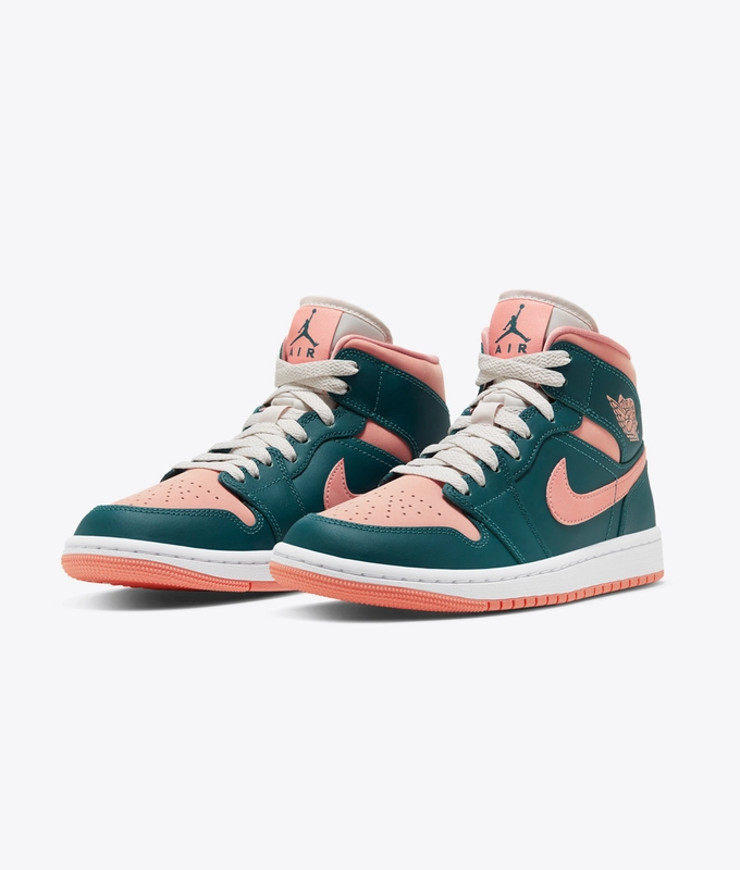 Wmns Air Jordan 1 Mid