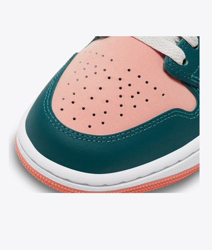 Wmns Air Jordan 1 Mid
