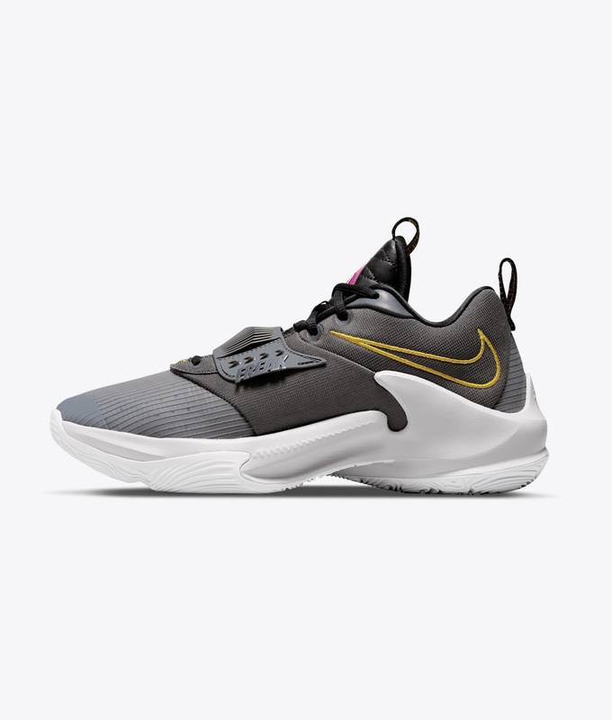 Zoom Freak 3