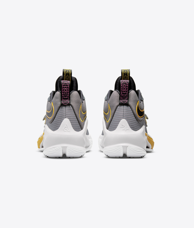 Zoom Freak 3
