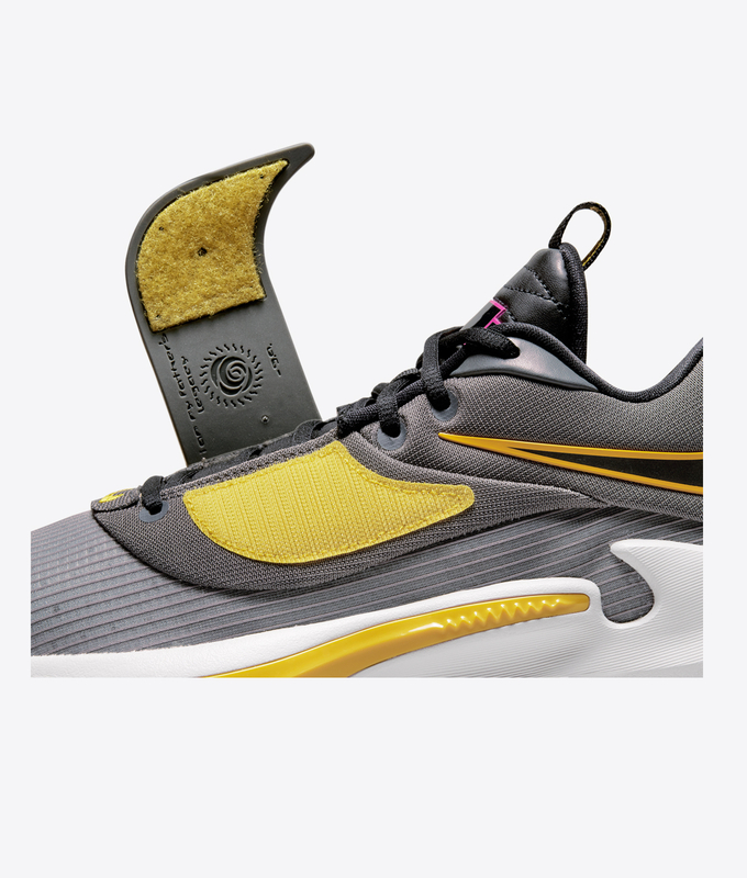 Zoom Freak 3