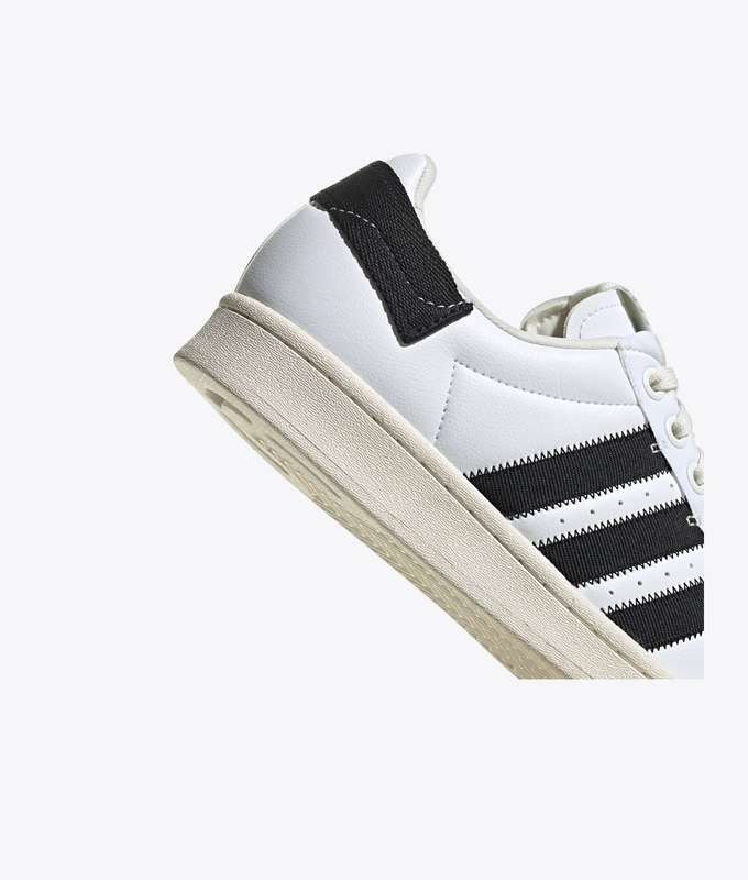 Superstar Parley