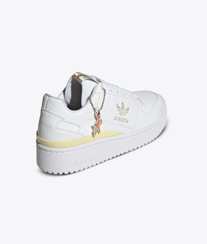 Disney Forum Bold W