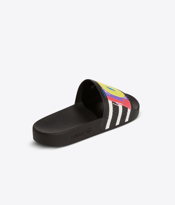 Adilette Pride