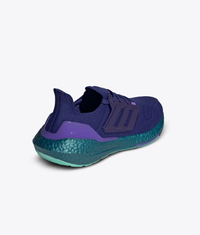 Ultraboost 22