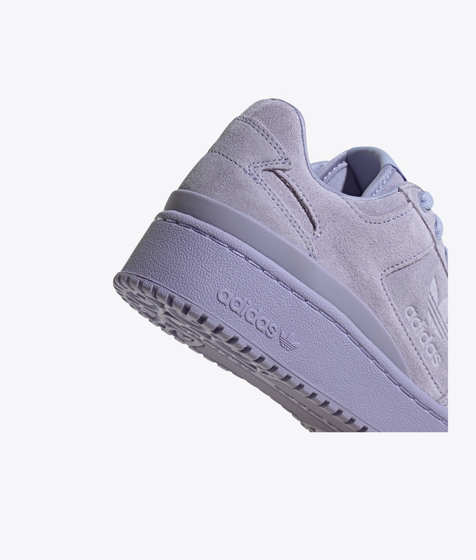 Forum Bold W