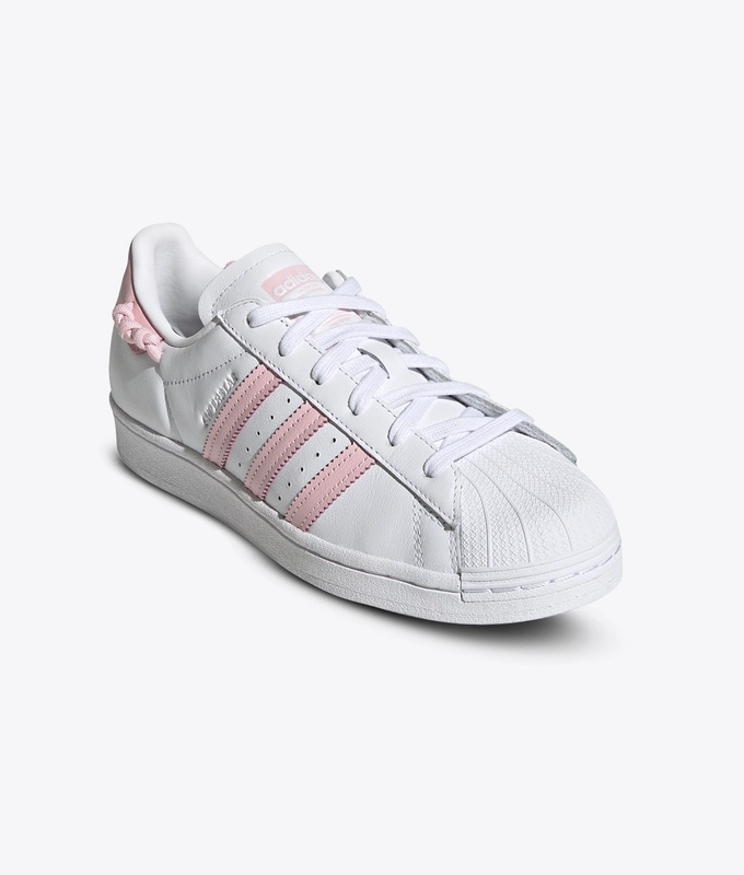 Superstar W