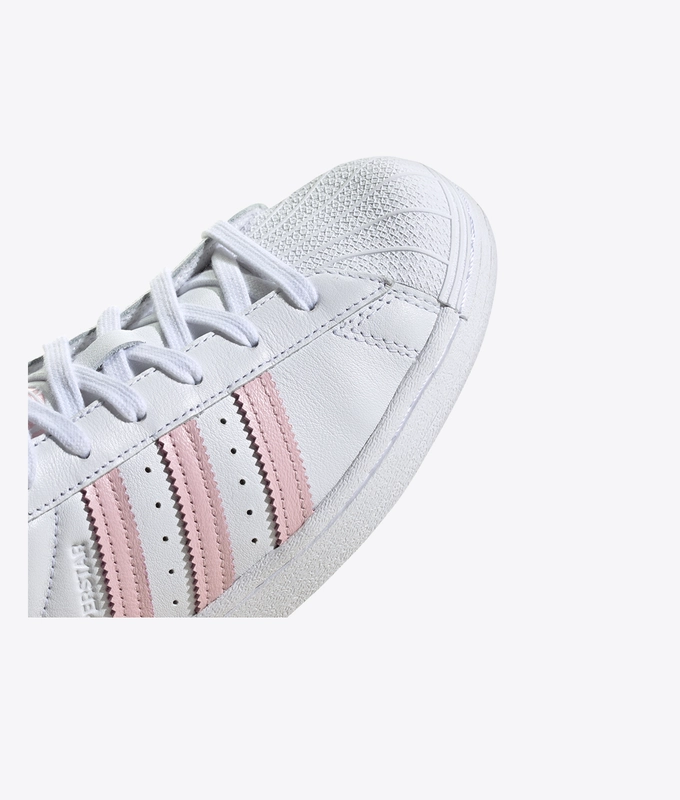 Superstar W